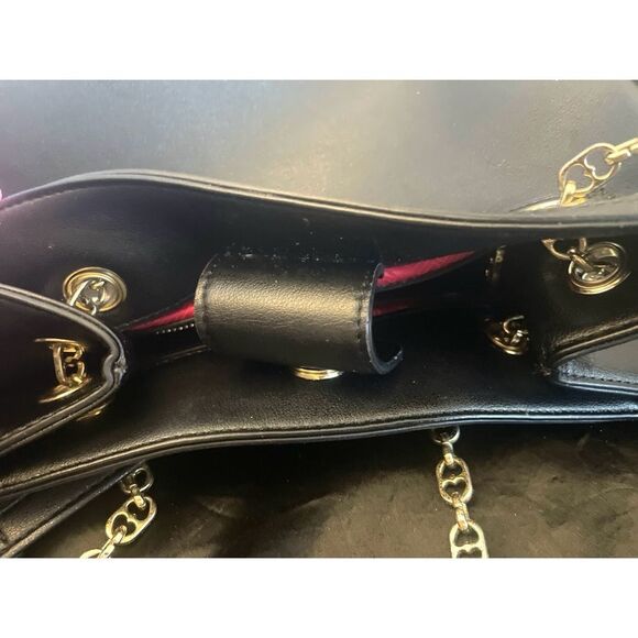 Love Moschino Black and Gold Chain Medium Shoulder Bag Magnetic Snap Close - Picture 8 of 14